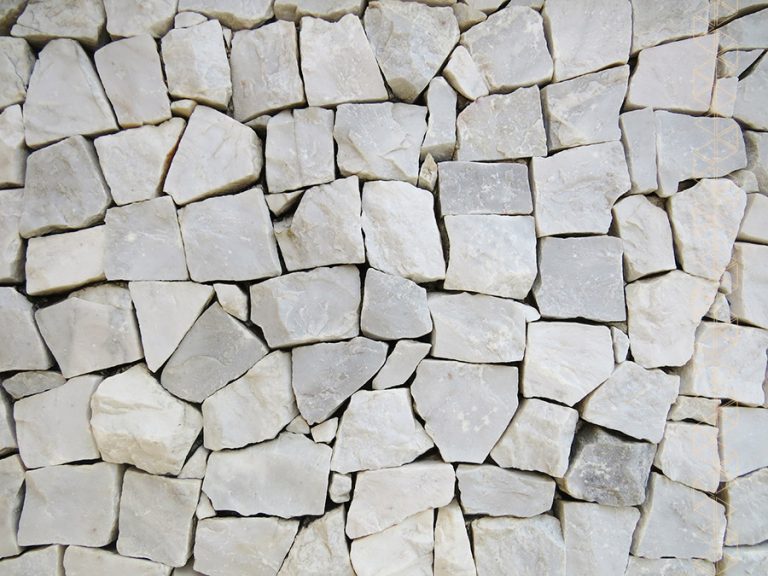 revestimento-de-pedra-portuguesa-petit-pave-branco-parede-piso-de-pedra-interno-12