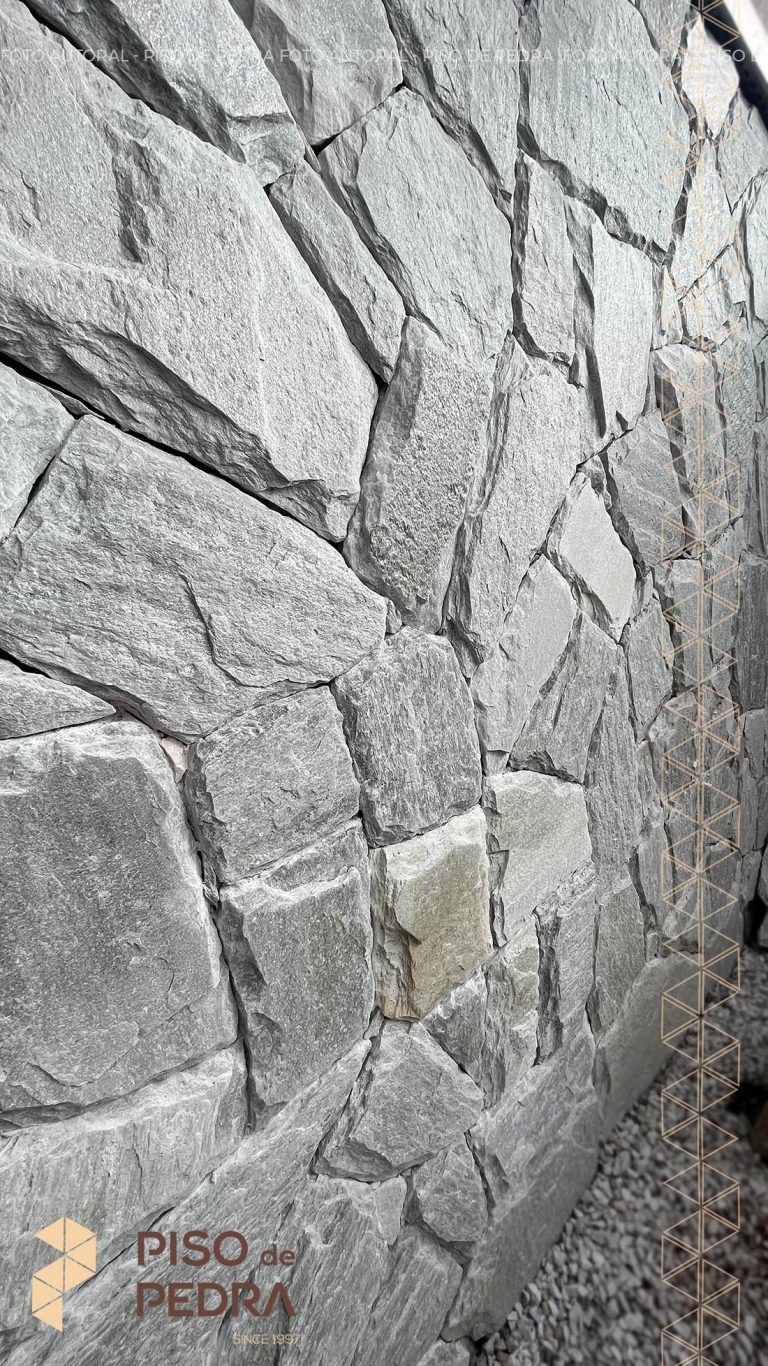 santorini-stone-irregular-organic-stone-cushioned-white-stone-greenish-stone-4