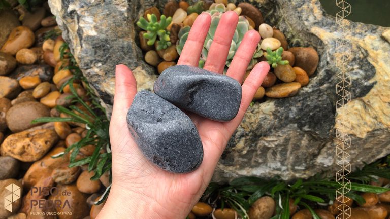 large-light-gray-pebble-for-garden-decoration-landscaping-stone-floor-4